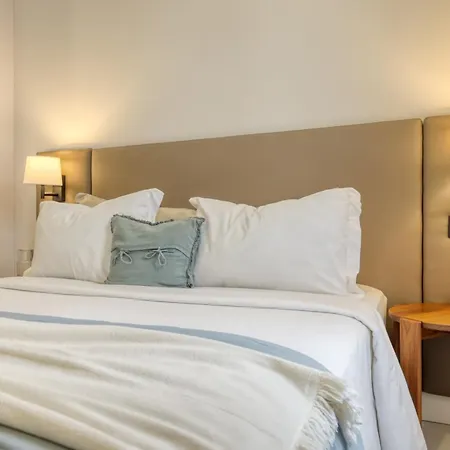 Beco Santa Emilia 2g, A In Madeira Φουνκάλ