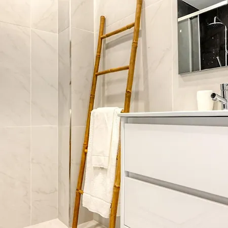 Apartment Beco Santa Emilia 2g, A In Madeira *