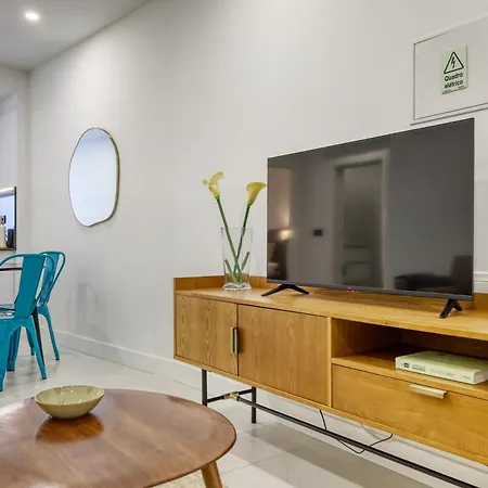 Beco Santa Emilia 2g, A In Madeira