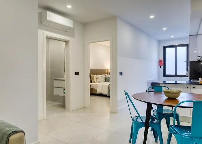 Beco Santa Emilia 2g, A In Madeira * 푼샬