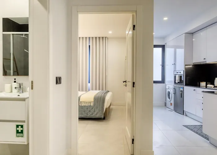 Beco Santa Emilia 2g, A In Madeira 아파트