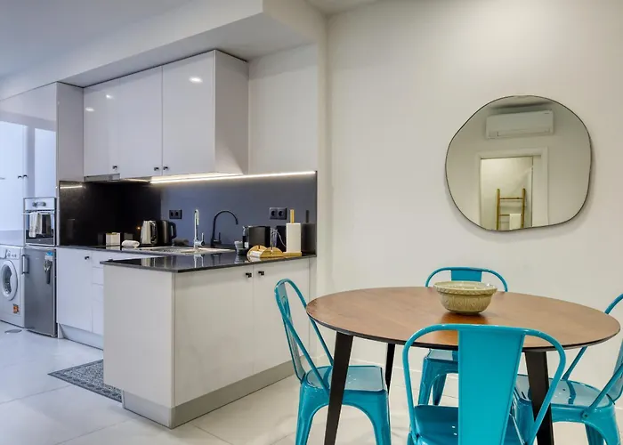 Beco Santa Emilia 2g, A In Madeira 아파트 푼샬