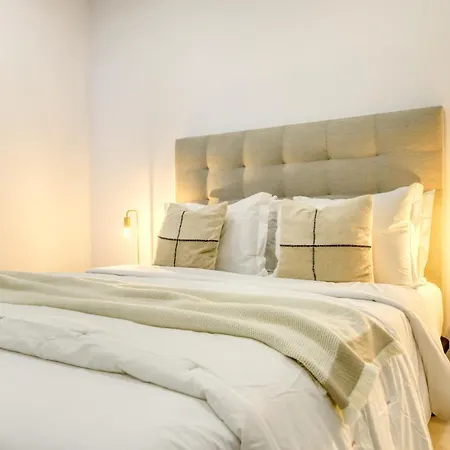 Beco Santa Emilia 2g, A In Madeira